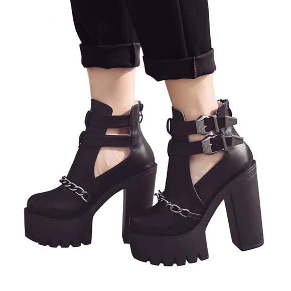 Shoes - NEW Black Leather Metal Chain Toe Cap Buckles Block HiHeel Platform Boot